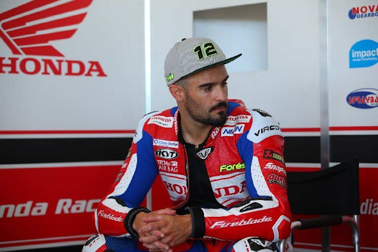 Ungewohnt: Xavi Fores nicht im Ducati-Dress