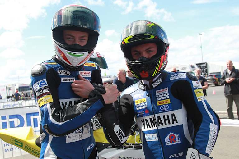 Jähnig mit Teamkollege Kappler (v.li.)