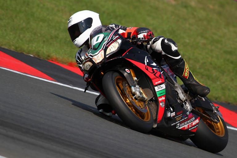 Jan Bühn auf der Aprilia RSV4