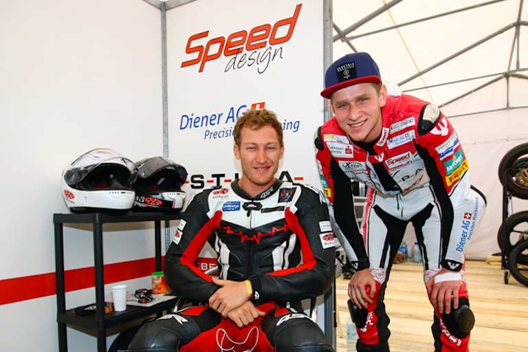 Der Australier (li.) mit Teamkollege Max Fritzsch