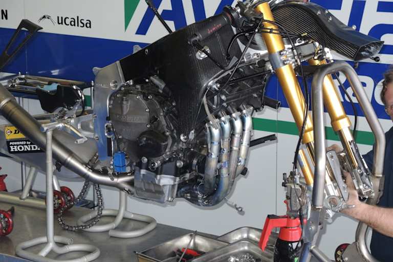 Eine Moto2-Kalex des Blusens-Teams 2013