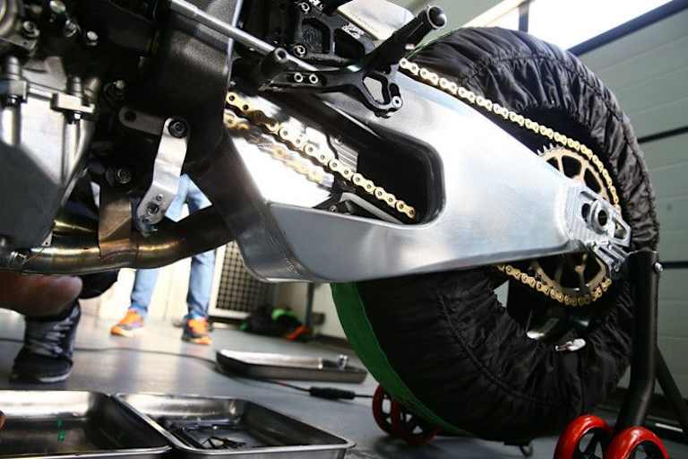 Die neue Kalex-Superbike-Schwinge