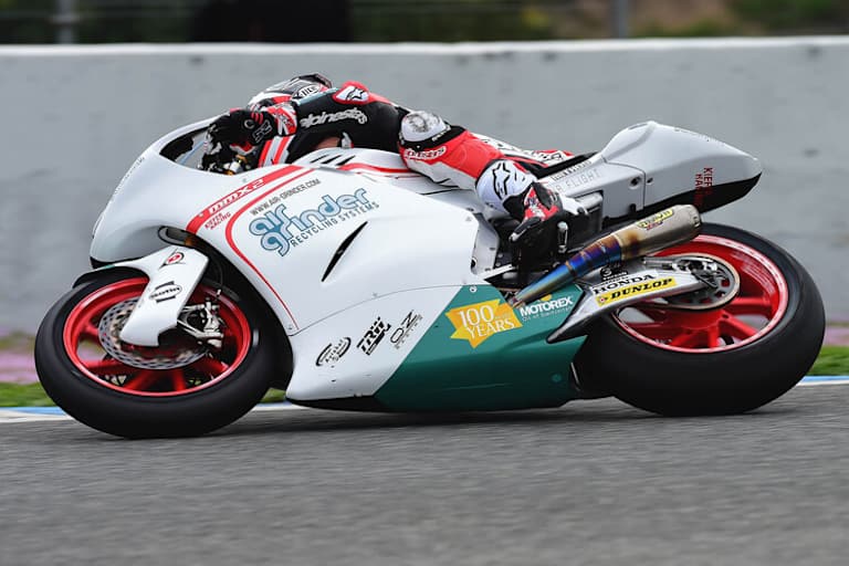 Kent auf seiner Suter im Design für 2017