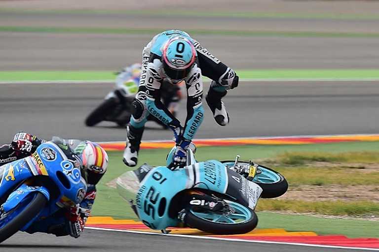 Danny Kent fabrizierte einen Highsider in der letzten Kurve