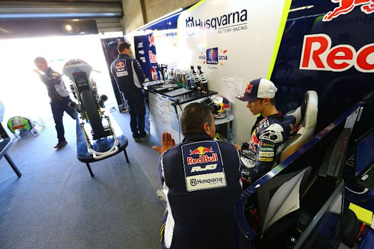 Dany Kent in der Husqvarna-Box: Nächstes Jahr vier statt zwei Fahrer?