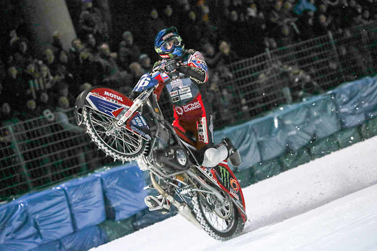 Dmitry Koltakov verteidigte seinen Titel