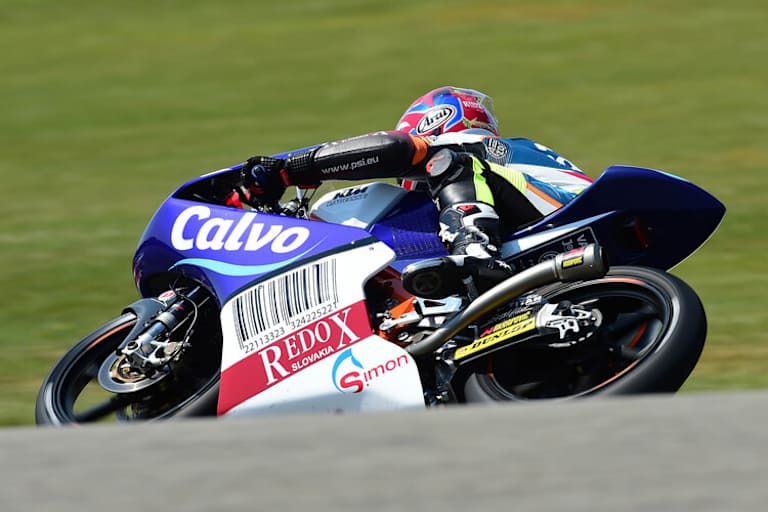 Kornfeil auf der KTM des Calvo-Teams