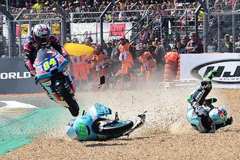 Jakub Kornfeil wurde für diese spektakuläre Einlage von KTM beschenkt