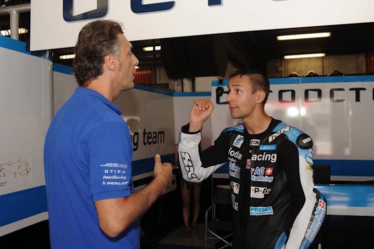 Krummenacher mit Chefmechaniker Fabrizio Manciucca