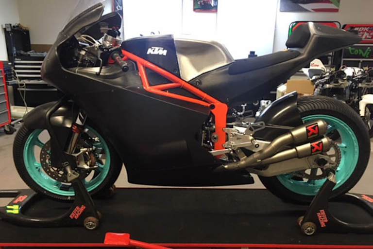 Die neue KTM von Aegerter im Kiefer-Workshop in Brad Kreuznach