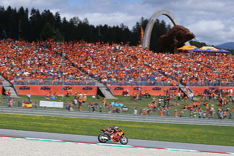 Die KTM-Tribüne auf dem Red Bull Ring