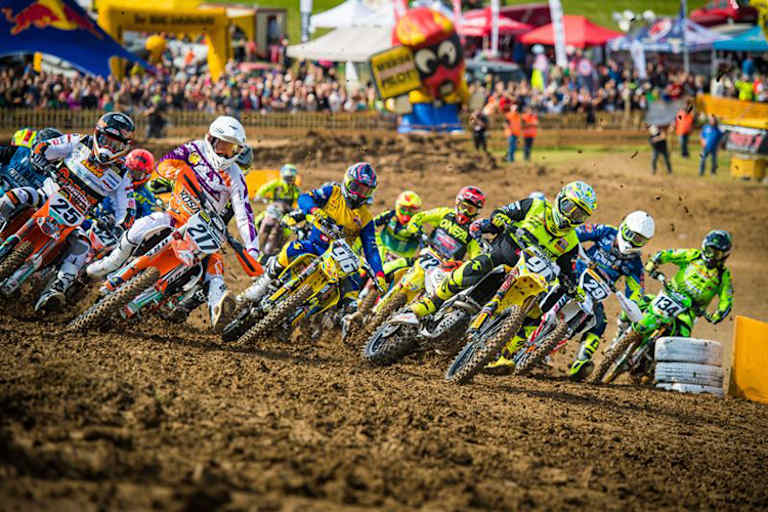 Hunter Lawrence (96) und Jeremy Seewer (91) beim Start in Holzgerlingen