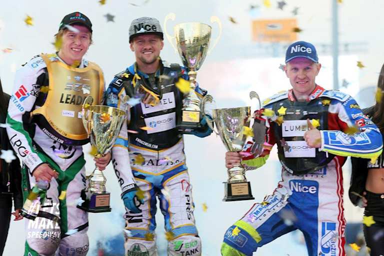 Die Top-3 von Güstrow (v.l.): Andrejs Lebedevs, Artem Laguta und Krzysztof Kasprzak