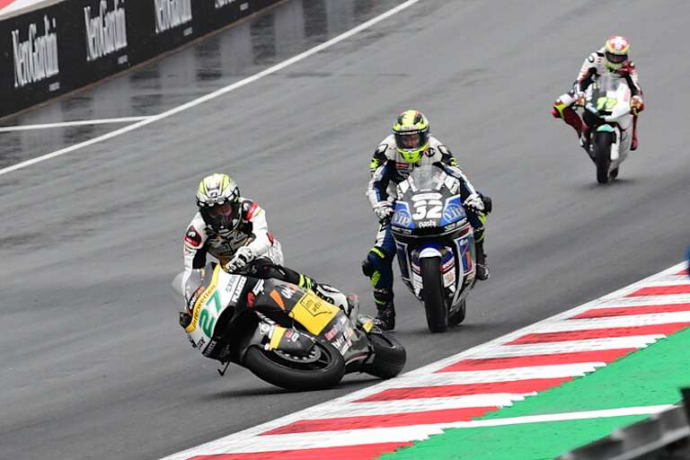 Iker Lecuona stürzte zweimal in Kurve 1