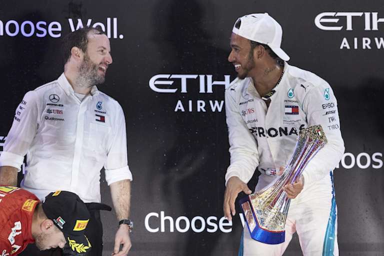 Bradley Lord und Hamilton in unbeschwerteren Momenten