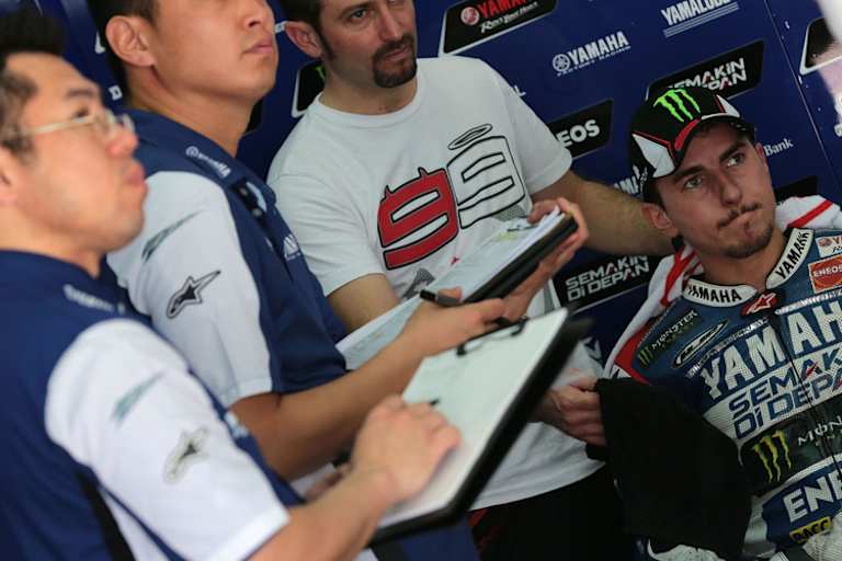 Düstere Mienen bei Yamaha: Jorge Lorenzo