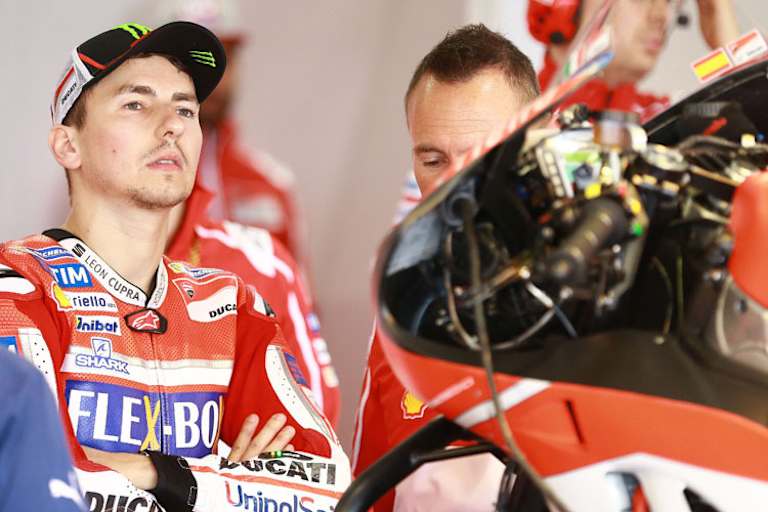 Jorge Lorenzo: lange Gesichter in der Box
