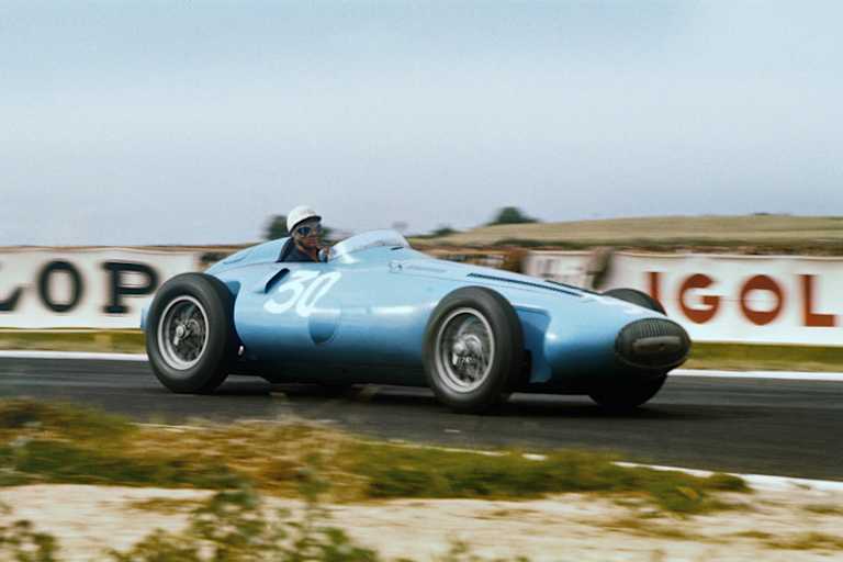 Robert Manzon mit seinem Gordini in Reims 1956