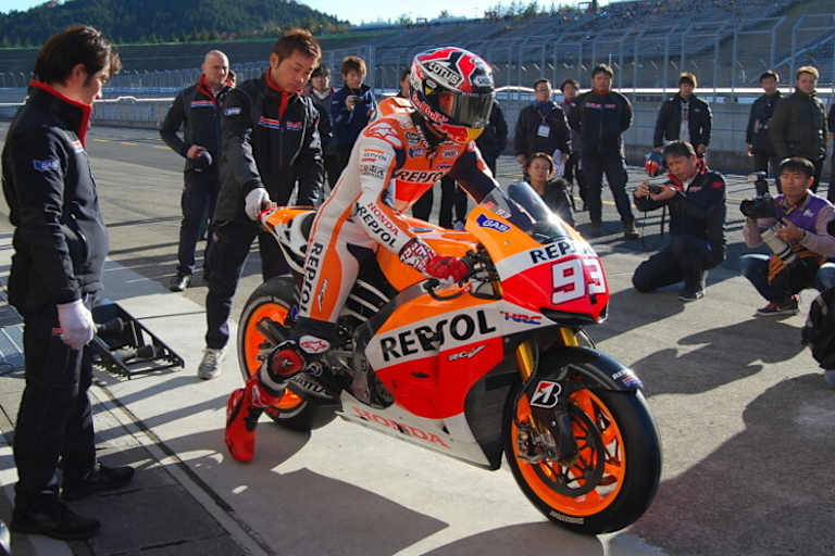 Auf zur Ehrenrunde: MotoGP-Weltmeister Marc Márquez