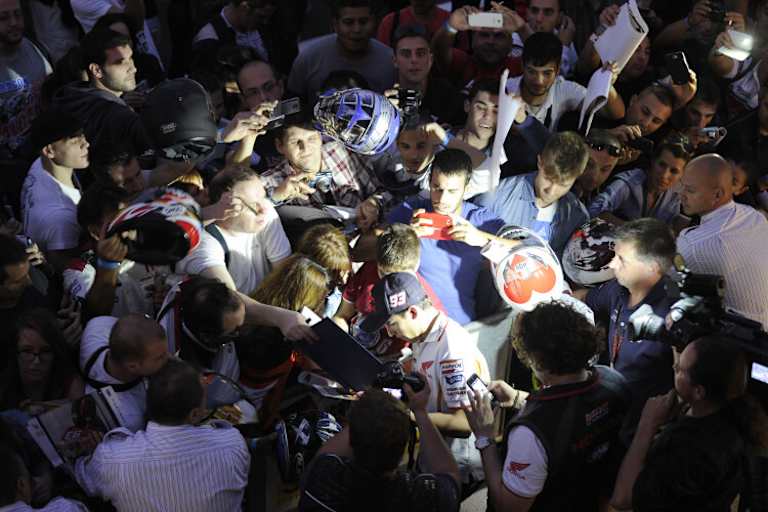 Valencia: Die Fans umringen den Rekord-Rookie