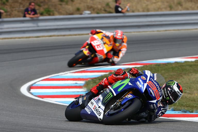 «Ich konnte nur sieben, acht Runden mithalten», gab Marc Márquez nach der Niederlage gegen Lorenzo (99) zu