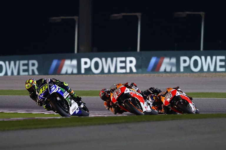 Sobald die Sonne untergeht, beginnt in Katar die Arbeit für die WM-Piloten 