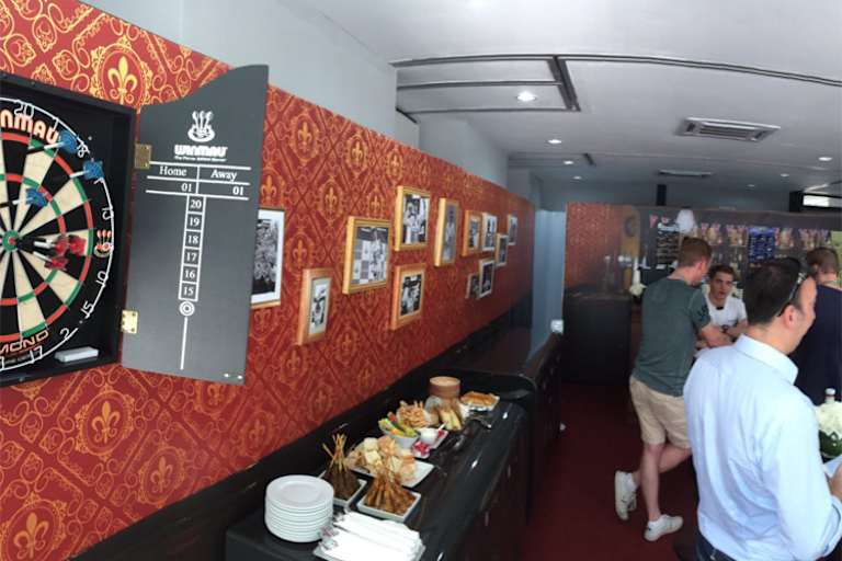 Pub-Atmosphäre bei McLaren