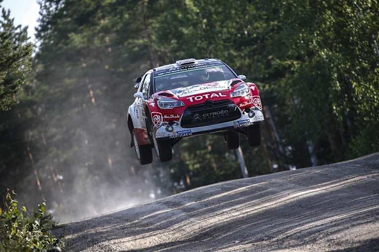 Kris Meeke ist in Finnland im Höhenflug