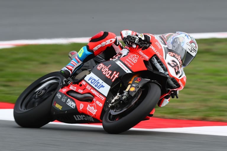 Der kleine Italiener kam mit der Ducati Panigale R gut zurecht