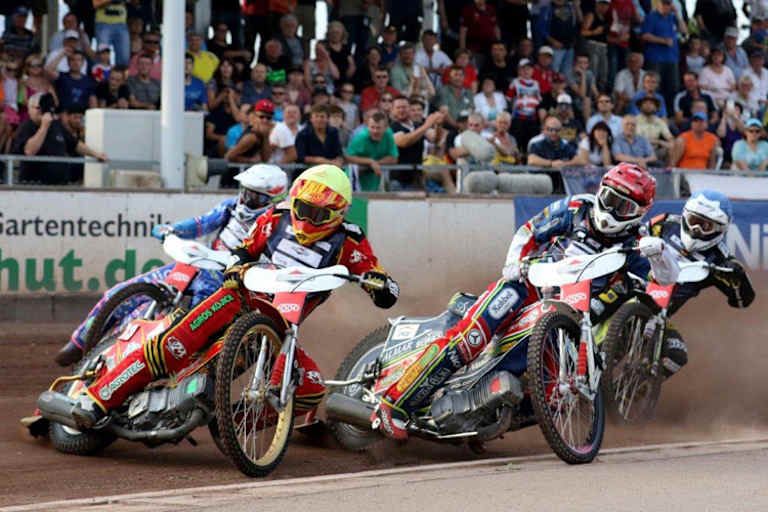 Für Nicht-Fans ist Speedway besonders spektakulär