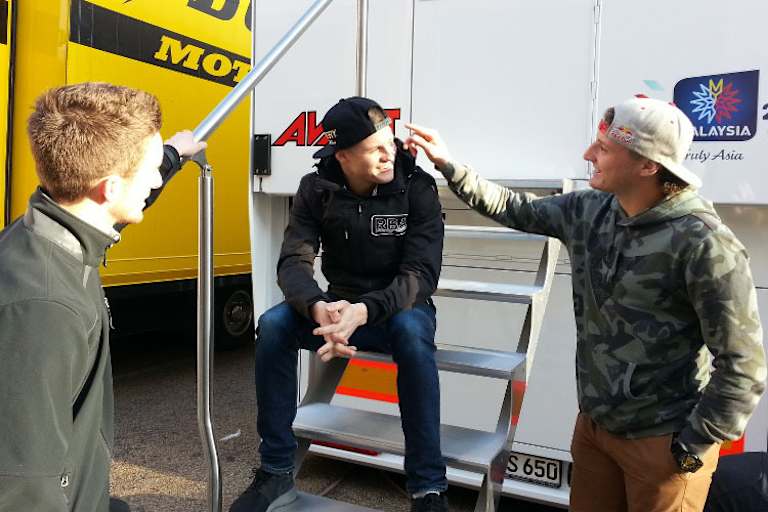 Montagnachmittag in Valencia: John McPhee, Niklas Ajo und Jack Miller (rechts)