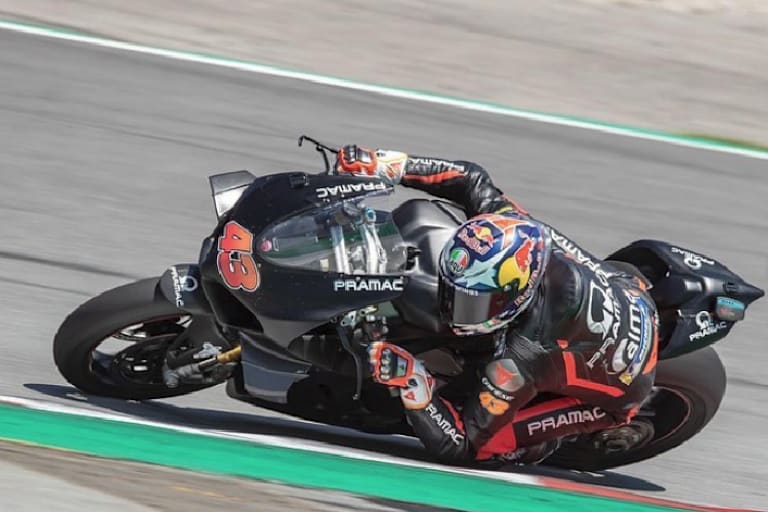 Jack Miller hatte mit der Ducati V4R seinen Spaß