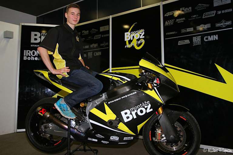 Die 2013er Suter des Montaze-Broz-Teams muss warten: Popov bei der Teampräsentation