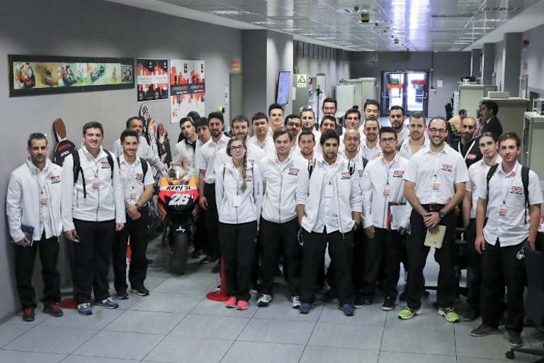 30 Stundenten absolvierten auf der Monlau Repsol Technical School derzeit Master-Kurse