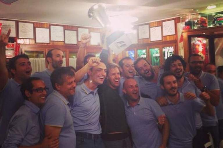 Vettel und sein Team lassen es krachen