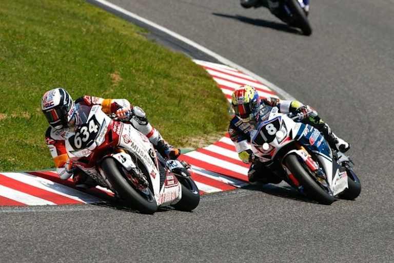 Das Acht-Stunden-Rennen von Suzuka begann mit einem Frühstart