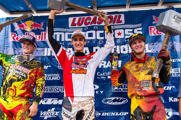 Marvin Musquin auf dem obersten Treppchen in Indiana