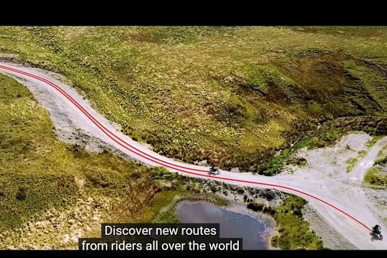 Smartphone-Navigation direkt auf dem TFT-Display anzeigen lassen - an den Super Adventures von KTM ist das nun möglich