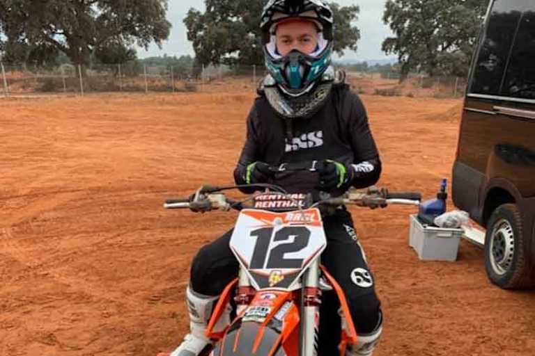 Max Nagl jetzt mit IXS-Bekleidung