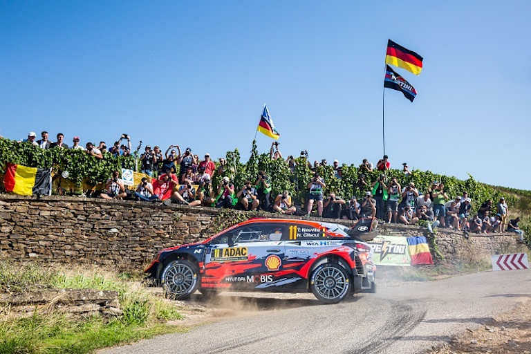 Thiery Neuville kämpft um die Führung