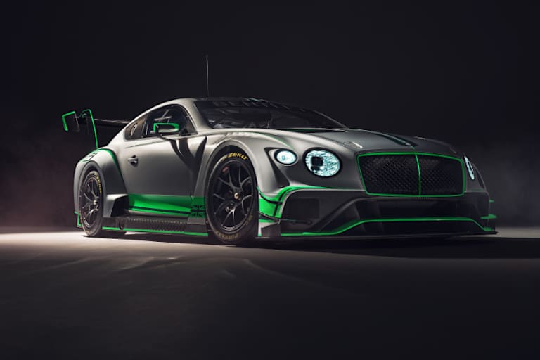 Der Bentley Continental GT3 von schräg vorne