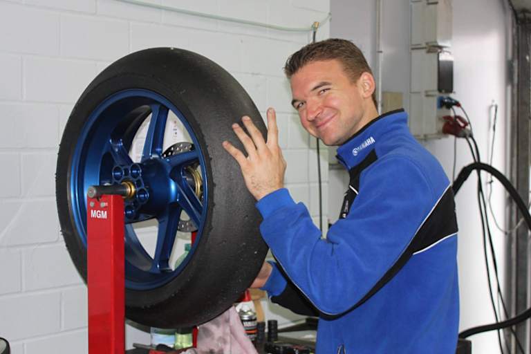 Nils ist verantwortlich für die Reifen