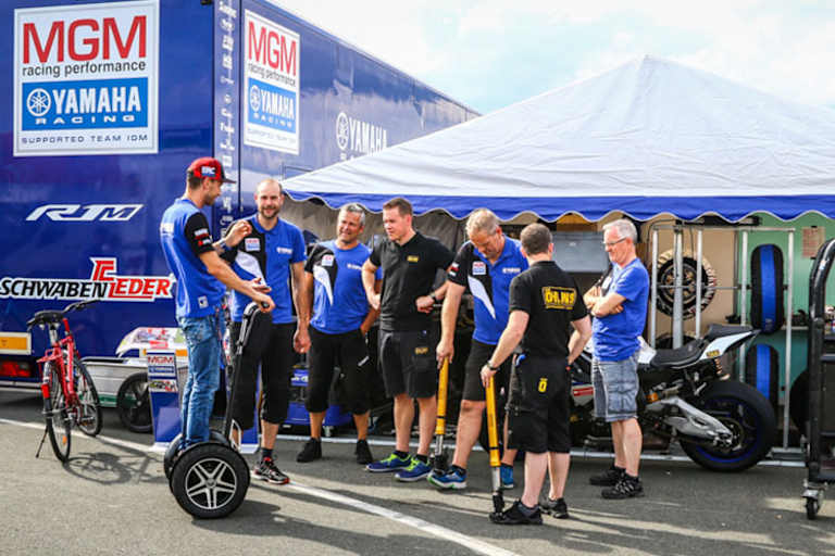 IDM Schleiz: Yamaha und Öhlins als Partner