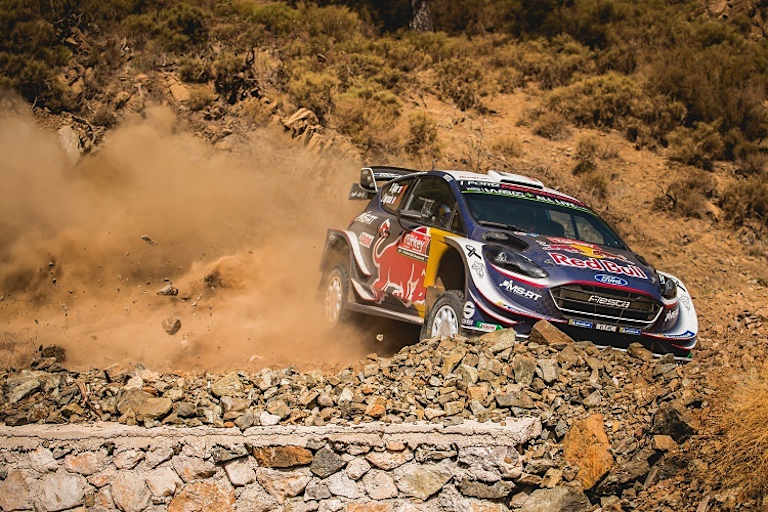 Der Titelverteidiger Sébastien Ogier lag nur drei Zehnetlsekunden hinter Neuville
