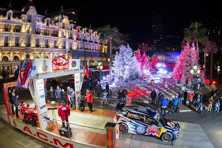 2020 ist wieder der Start vor dem Casino