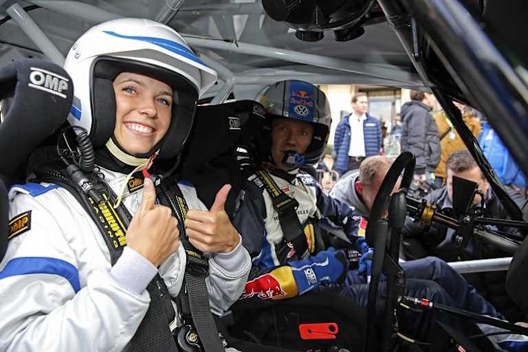 Caroline Wozniacki  als Beifahrerin von Sébastien Ogier