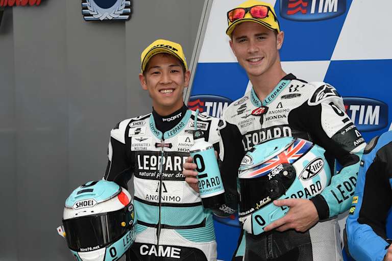 Die Leopard-Piloten Danny Kent und Hiroki Ono