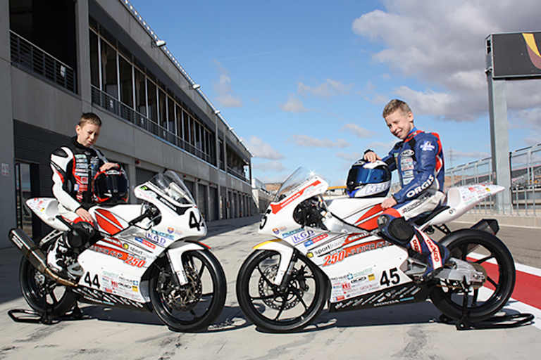 Kevin und Leon Orgis werden zusammen mit Dirk Geiger und Toni Erhard für Kiefer Racing an den Start gehen