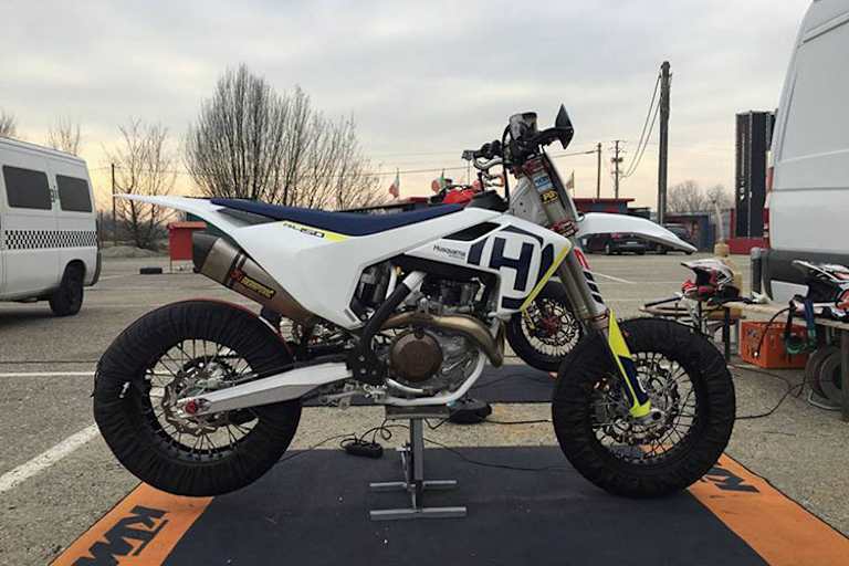 Supermoto und Motocross standen auf dem Plan