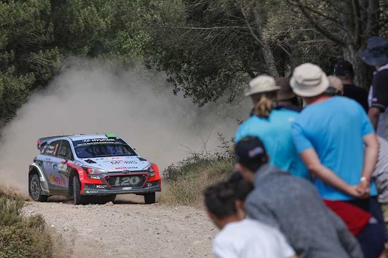 Hayden Paddon in Italien